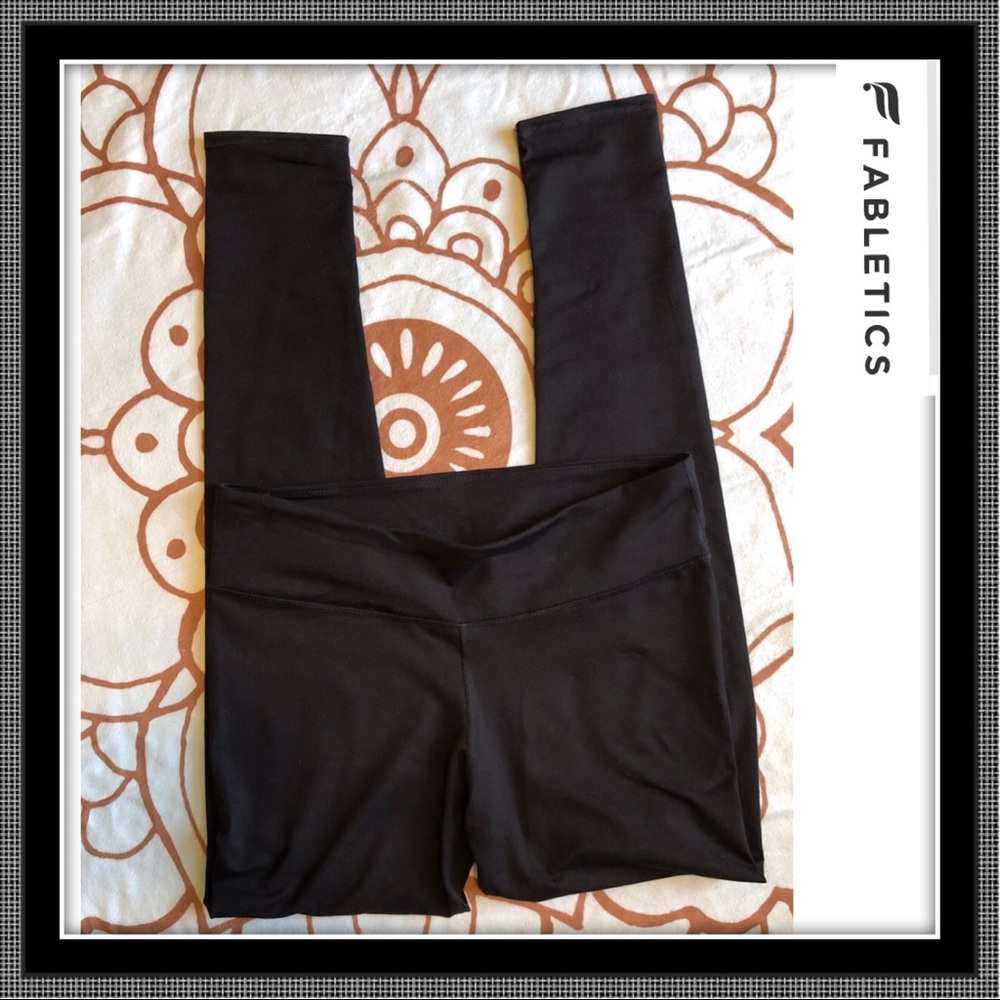 Fabletics Leggings - NWOT - Size Large